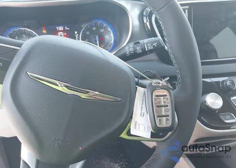 2023 Chrysler Pacifica Touring L z USA, uszkodzony, nr VIN 2C4RC1BG0PR616151